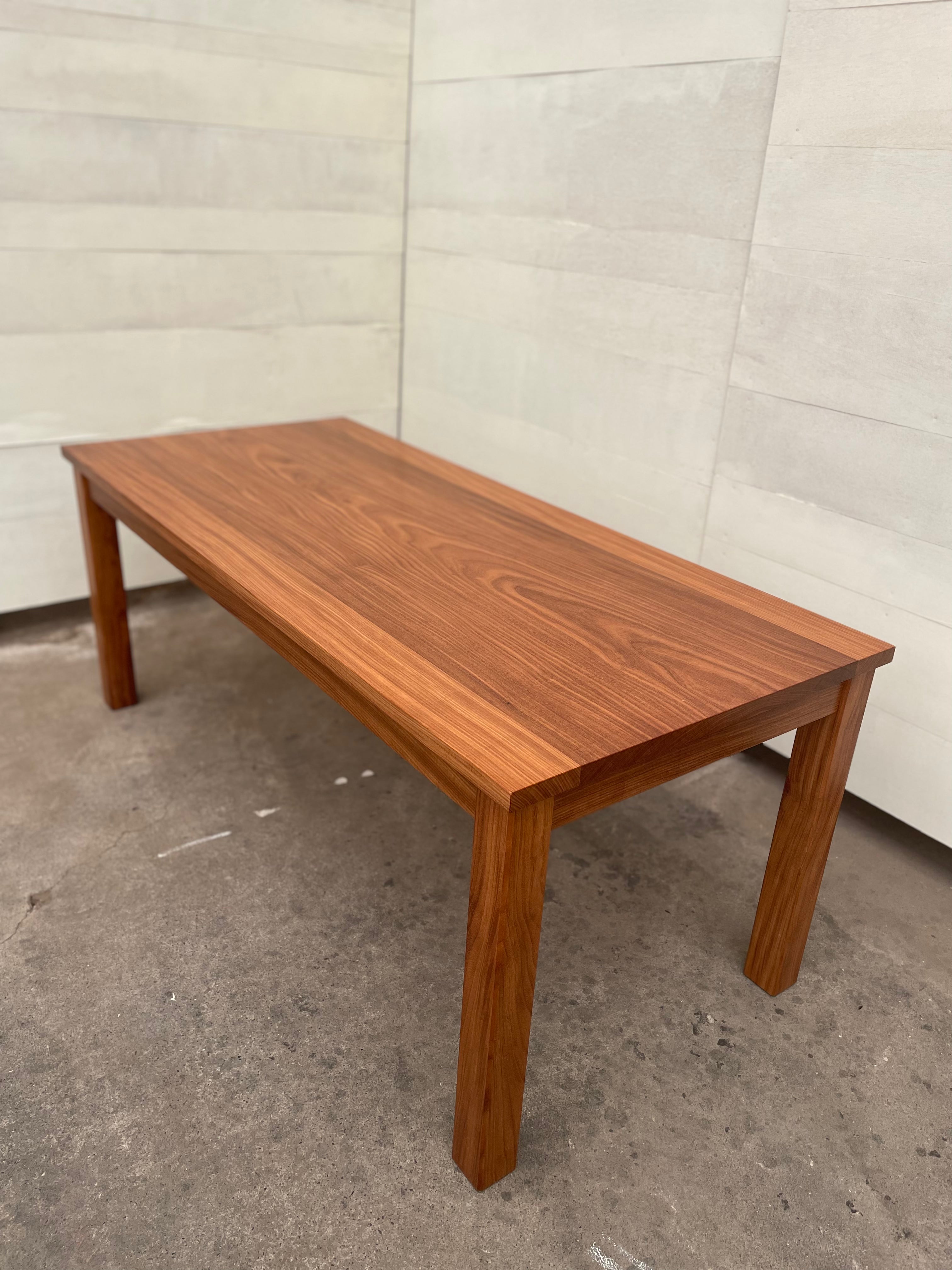 うめさま専用　ダイニングテーブル image_f1b782b7-3899-43a0-94dc-